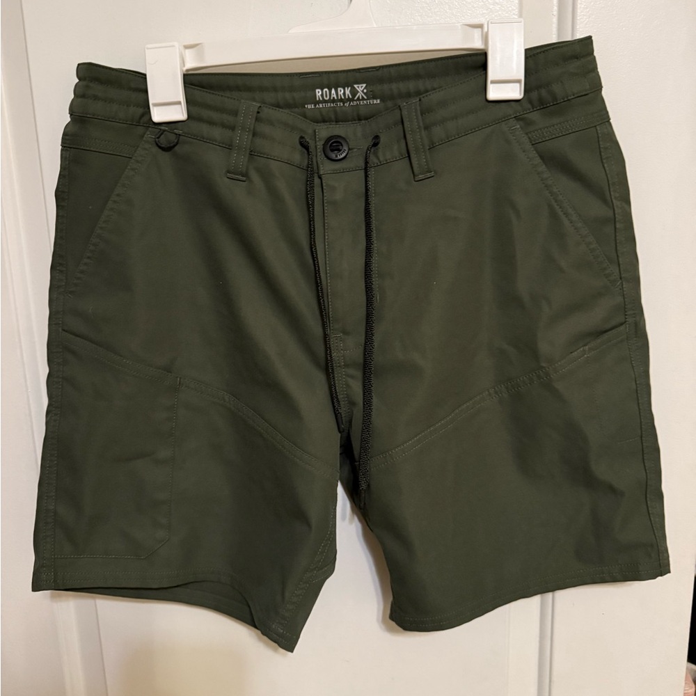 Roark Men's Green Shorts 32 Waist